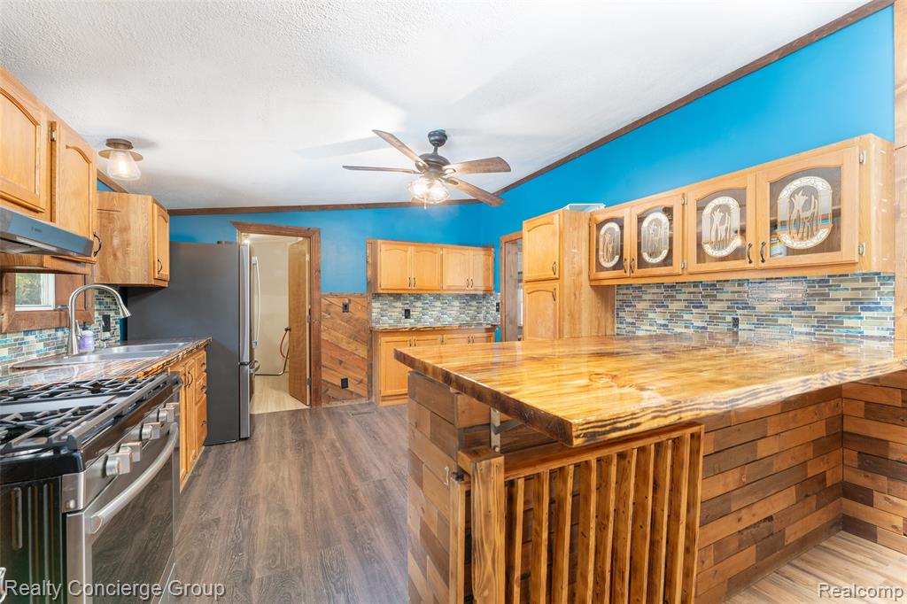 16013 Bird Road Linden, MI 48451 - Photo 9 of 42