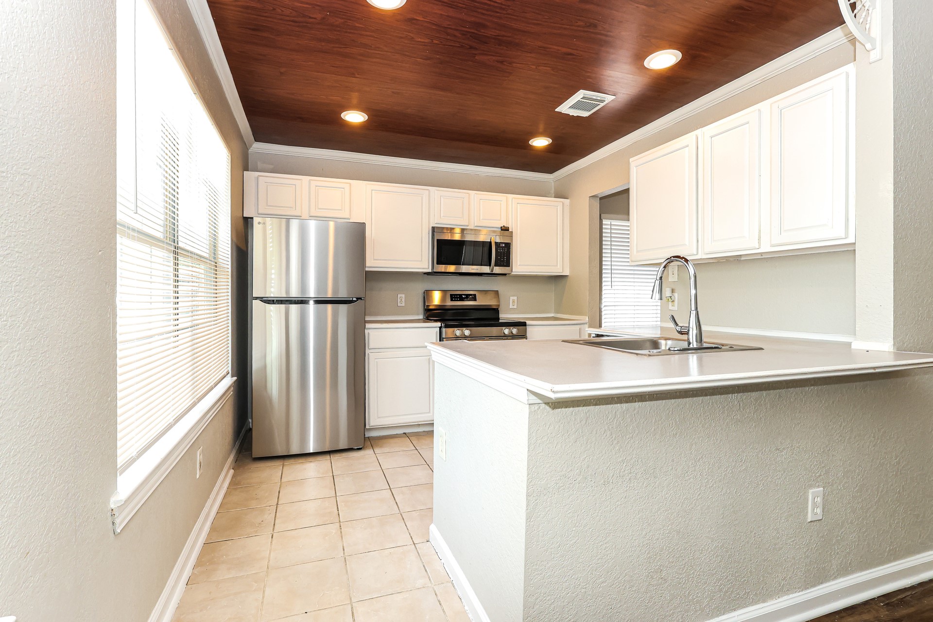 23015 Banquo Drive Spring, TX 77373 - Photo 7 of 15 Gallery Image 7