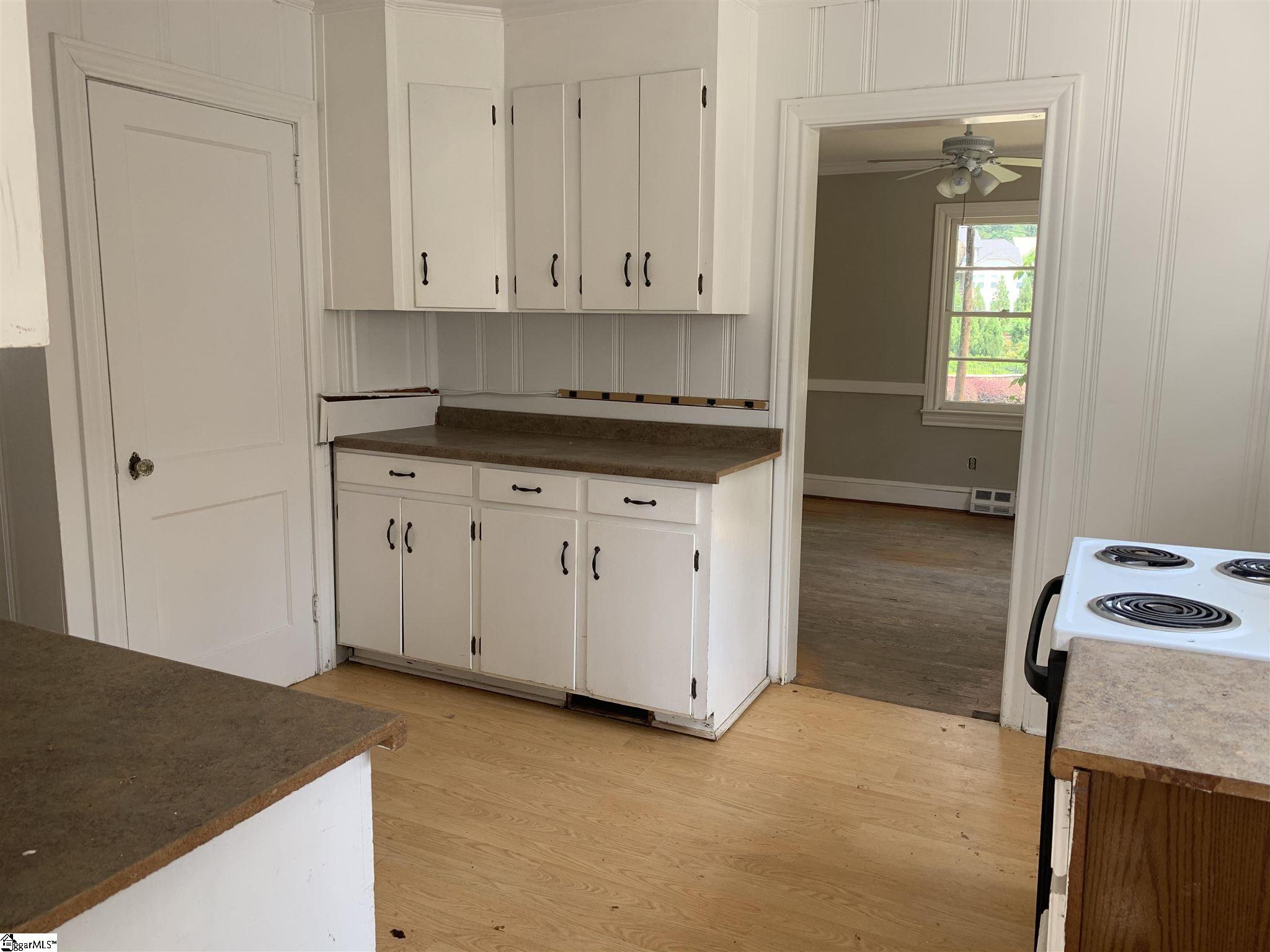 320 Grove Road Greenville, SC 29605 - Photo 5 of 13