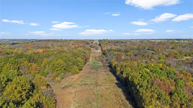 $775,000 | 75 Road Holden Mo 64040, Holden, MO 64040