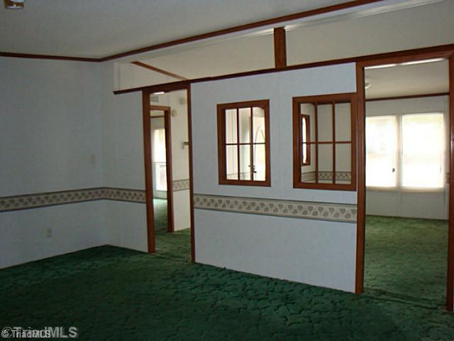 165 Arrowhead Road Ruffin, NC 27326 - Photo 3 of 10 Living Room.