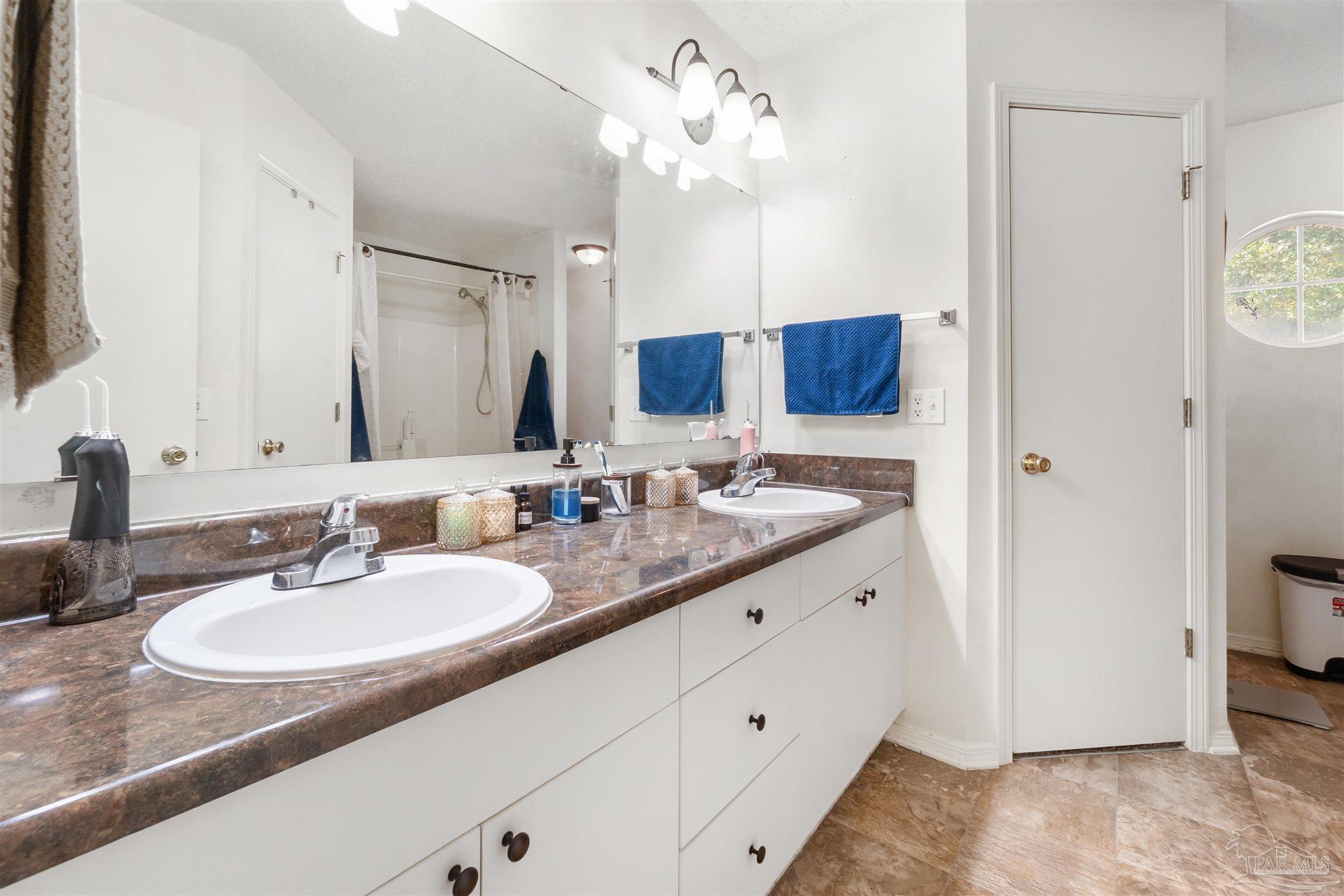 4344 Chantilly Way Milton, FL 32583 - Photo 29 of 52