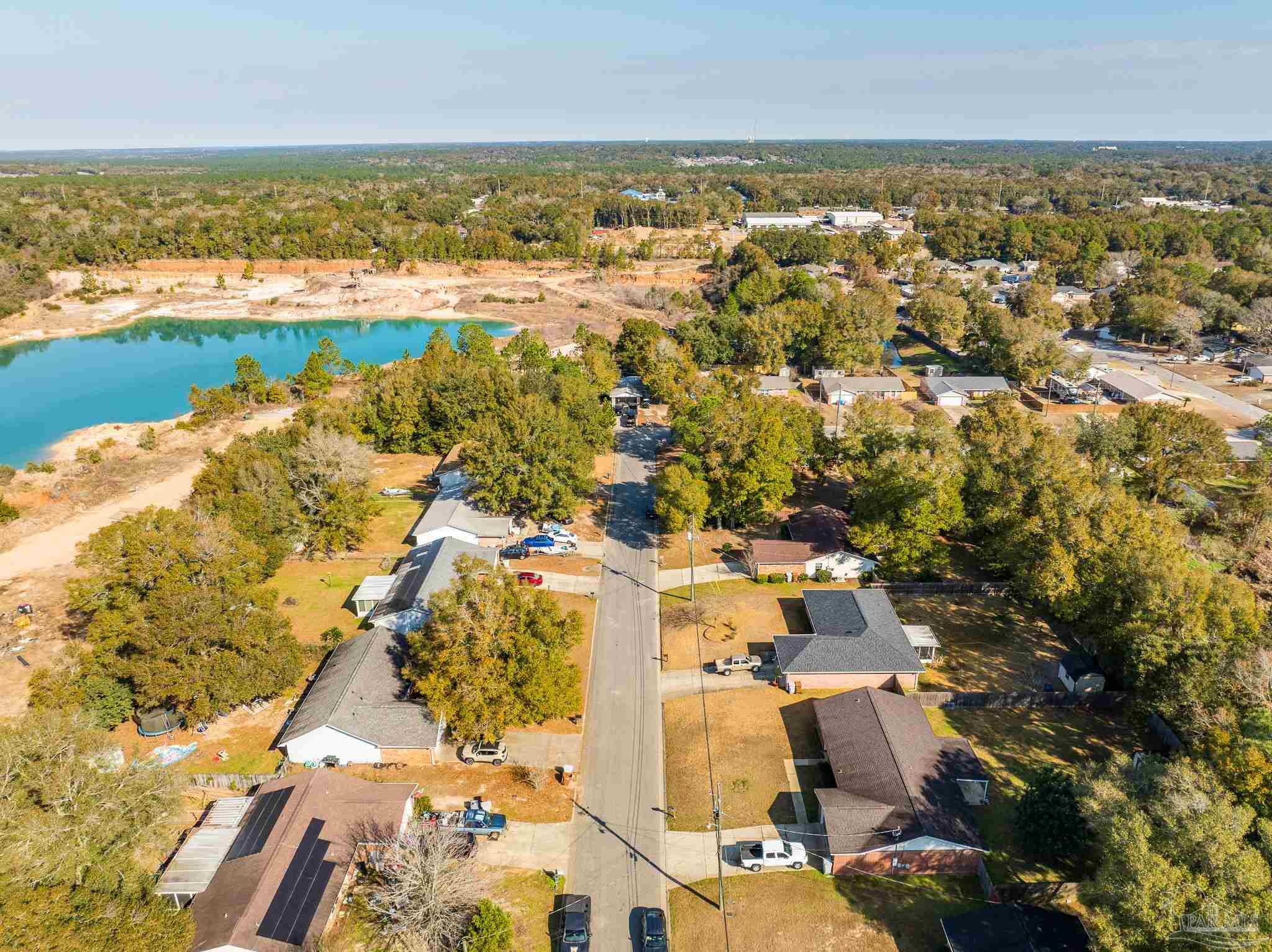 4344 Chantilly Way Milton, FL 32583 - Photo 3 of 52