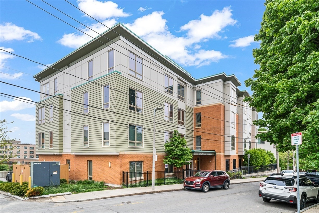 15 Guild Street, Unit 302 Boston, MA 02119 - Photo 18 of 25