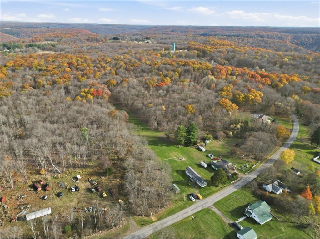949 Belmar Road Franklin, PA 16323 - Photo 26 of 33 a view of city and mountain