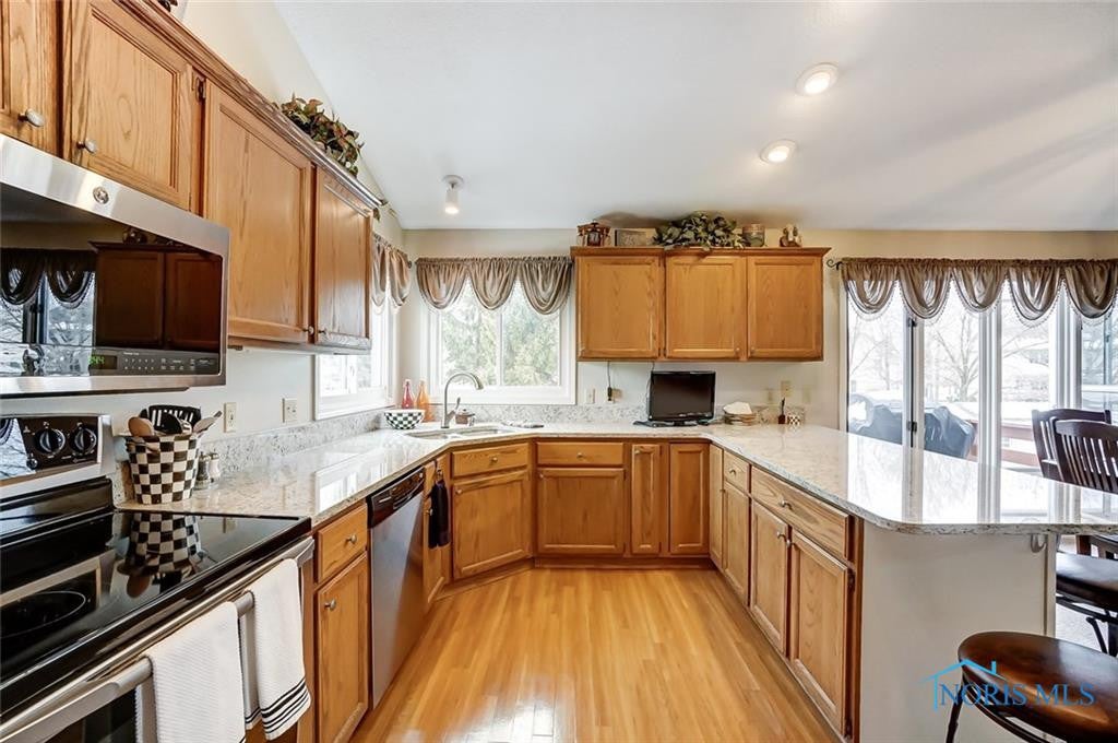 509 Thackeray Road Maumee, OH 43537 - Photo 16 of 36 Gallery Image 16