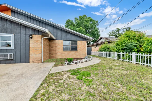 $265,000 | 15 12th Avenue, Shalimar, FL 32579