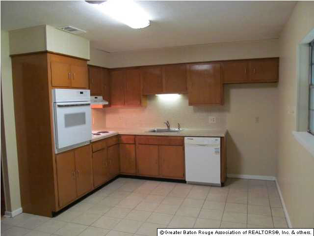 2350 Cedarcrest Avenue Baton Rouge, LA 70816 - Photo 6 of 9