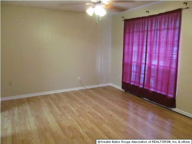 2350 Cedarcrest Avenue Baton Rouge, LA 70816 - Photo 7 of 9