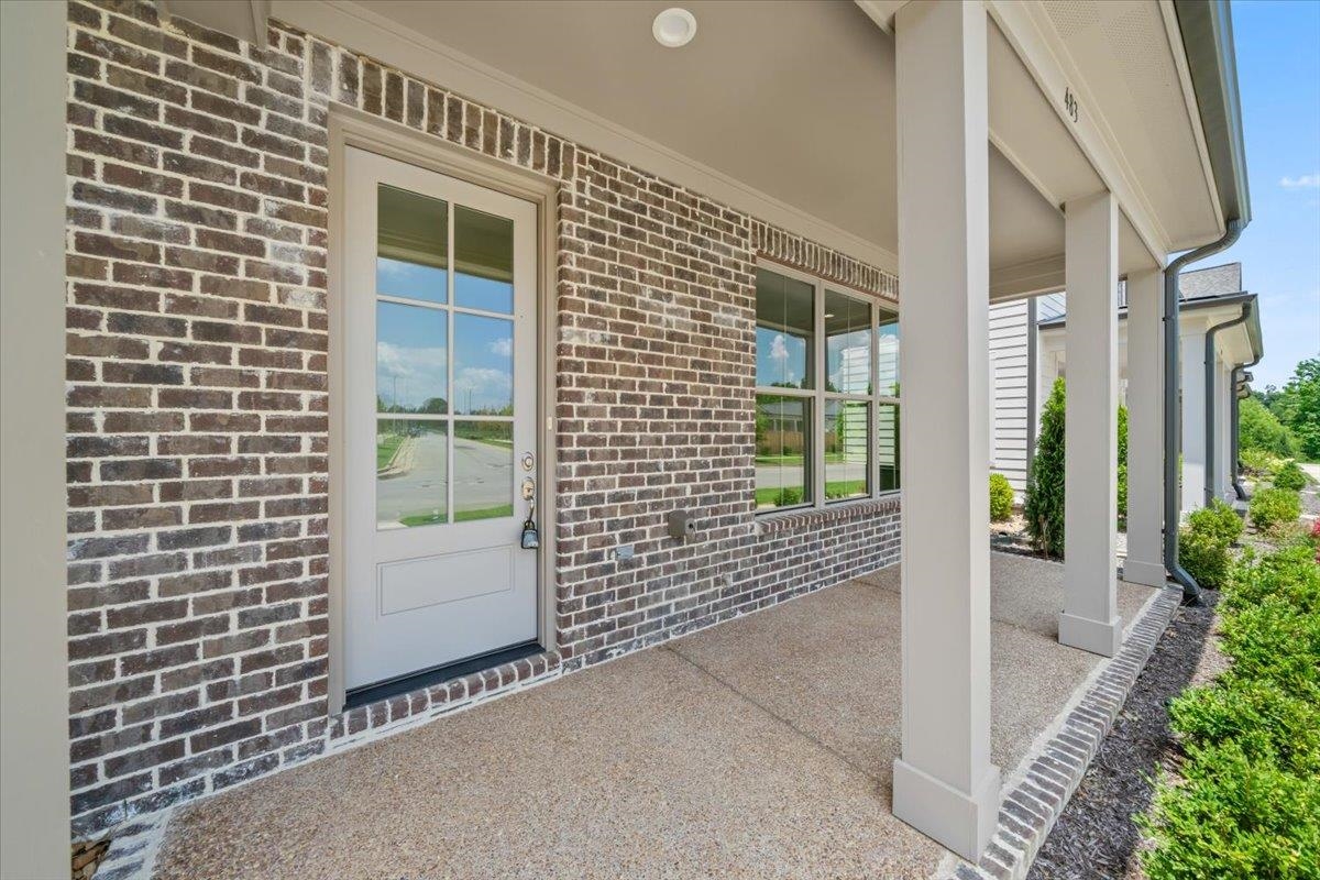 889 Aldwick Drive Collierville, TN 38017 - Photo 2 of 35