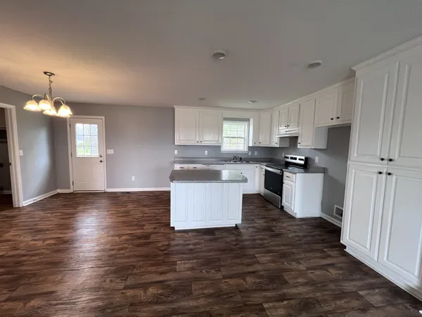 $269,000 | 409 Wells Lee Road, Elora, TN 37328