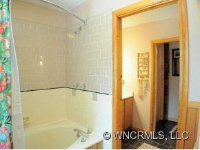 651 Long Branch Road Marshall, NC 28753 - Photo 13 of 24 Gallery Image 13