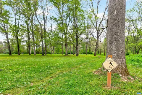$379,900 | 304 Grove Avenue, Waynesboro, VA 22980