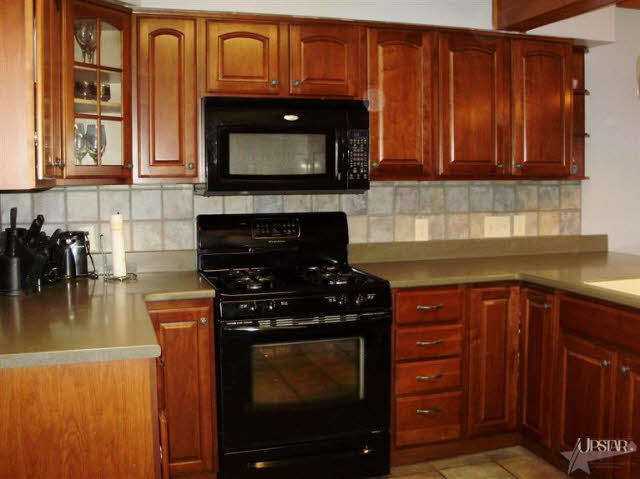 1647 Fairhill Road Fort Wayne, IN 46808 - Photo 3 of 14
