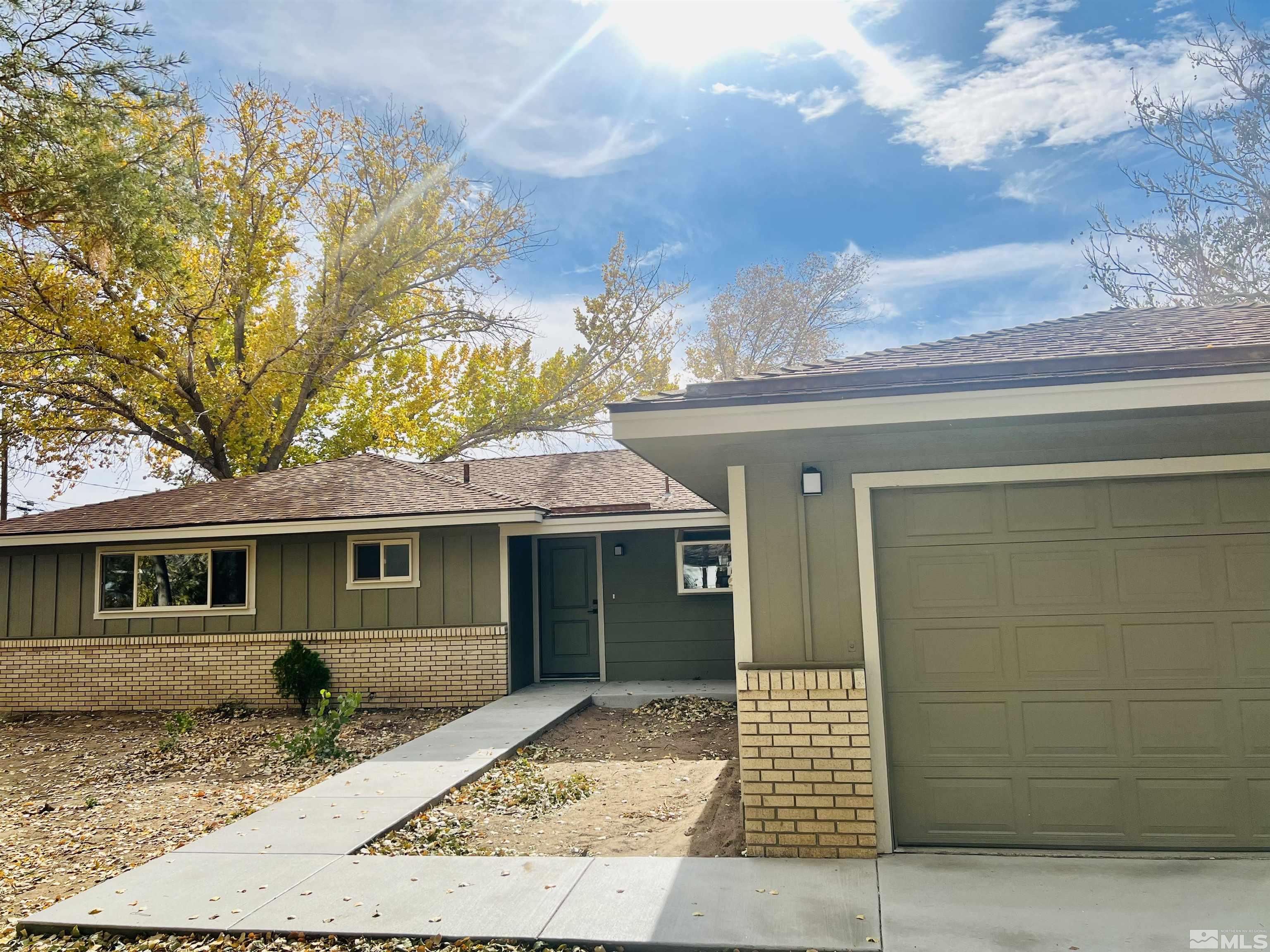 4475 Apollo Drive Carson City, NV 89706 - Photo 13 of 40 front view of a house
