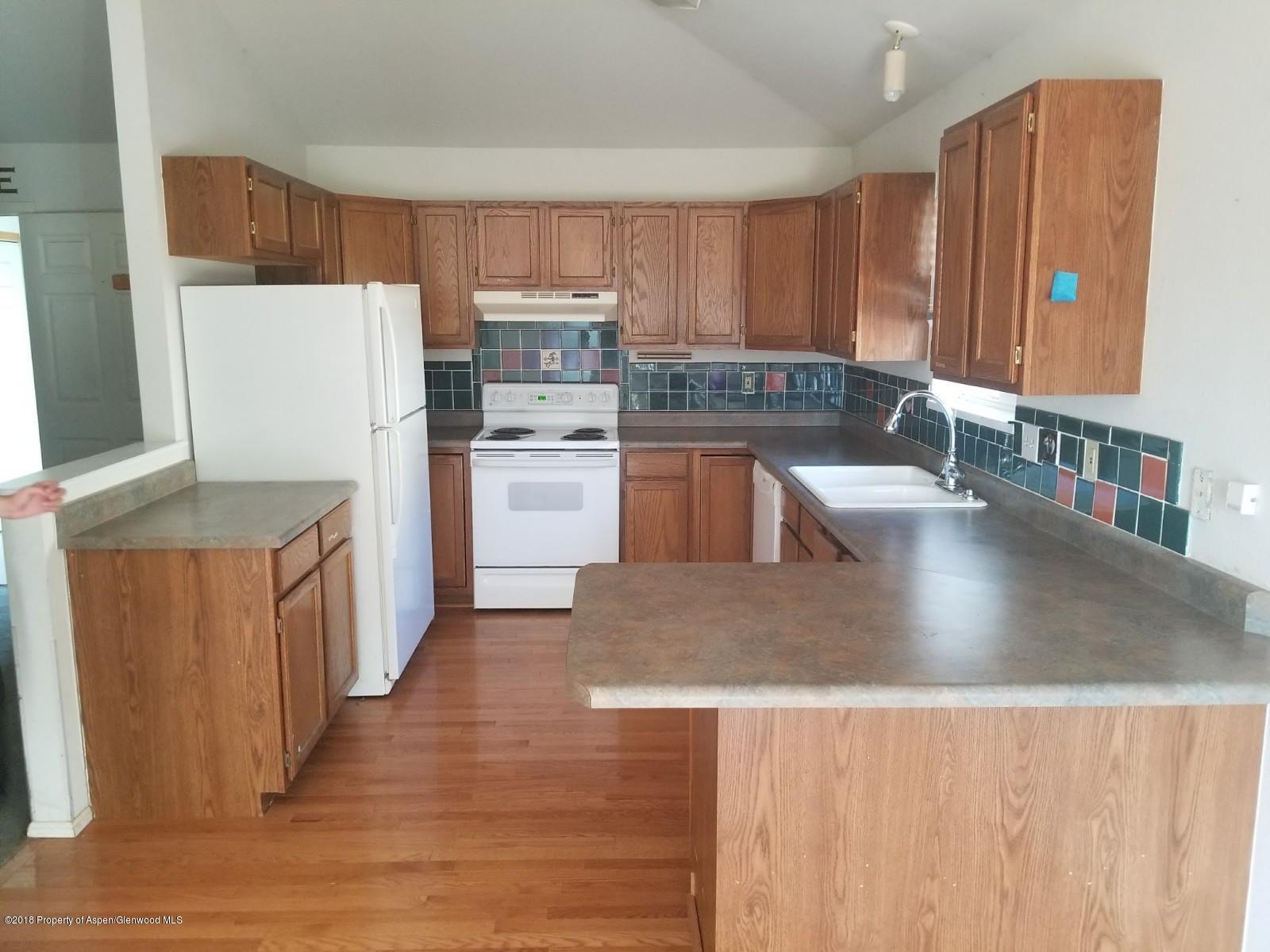 368 Meadow Court Rifle, CO 81650 - Photo 3 of 10 Kitchen (2)