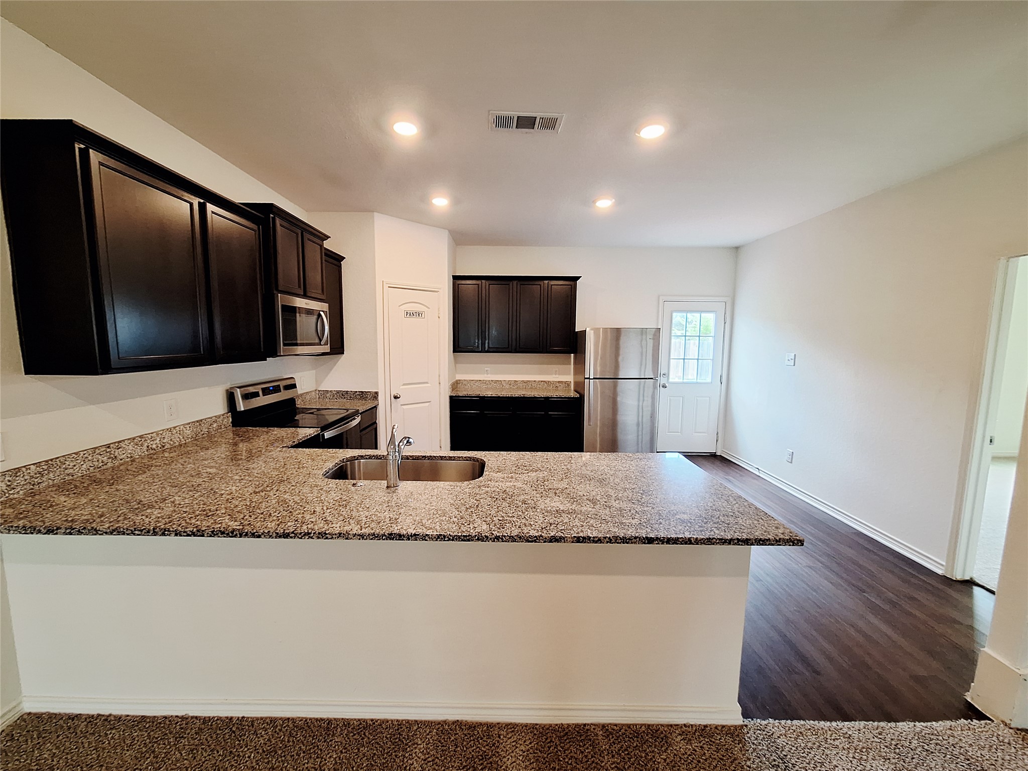 14417 Prairie Sod Lane Elgin, TX 78621 - Photo 8 of 29