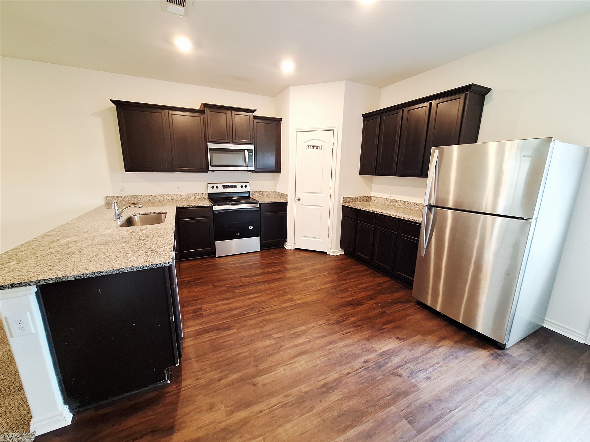 14417 Prairie Sod Lane Elgin, TX 78621 - Photo 9 of 29