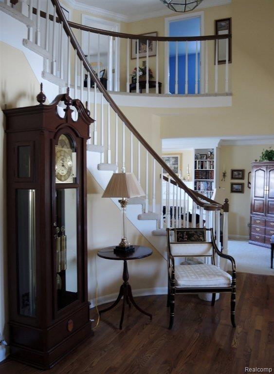 3034 Quail Ridge Circle Rochester, MI 48309 - Photo 3 of 25 Foyer Hardwood Floors