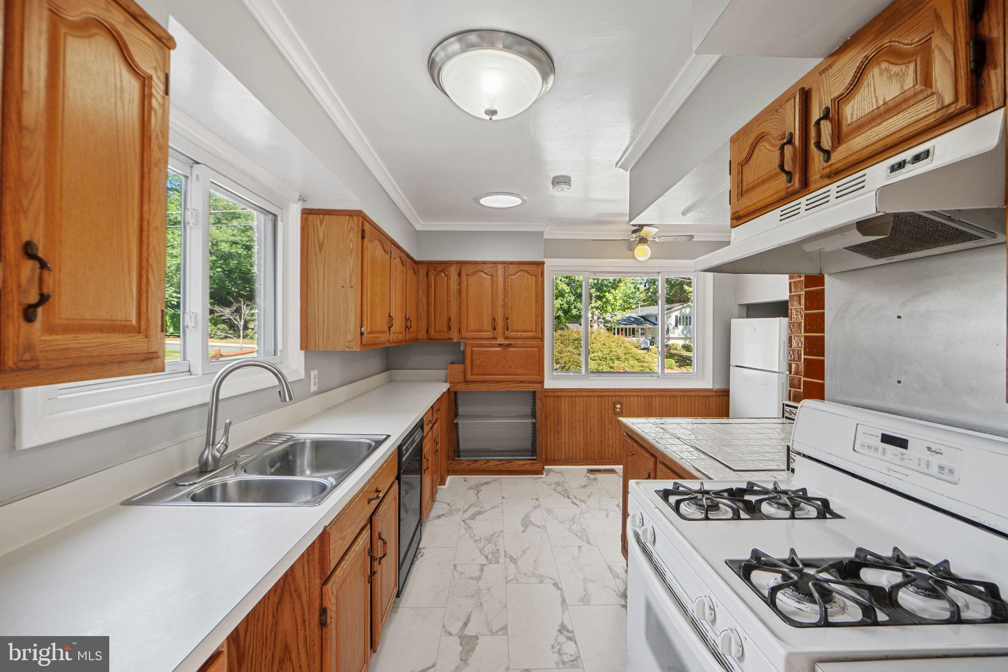 3603 Cornell Road Fairfax, VA 22030 - Photo 13 of 46