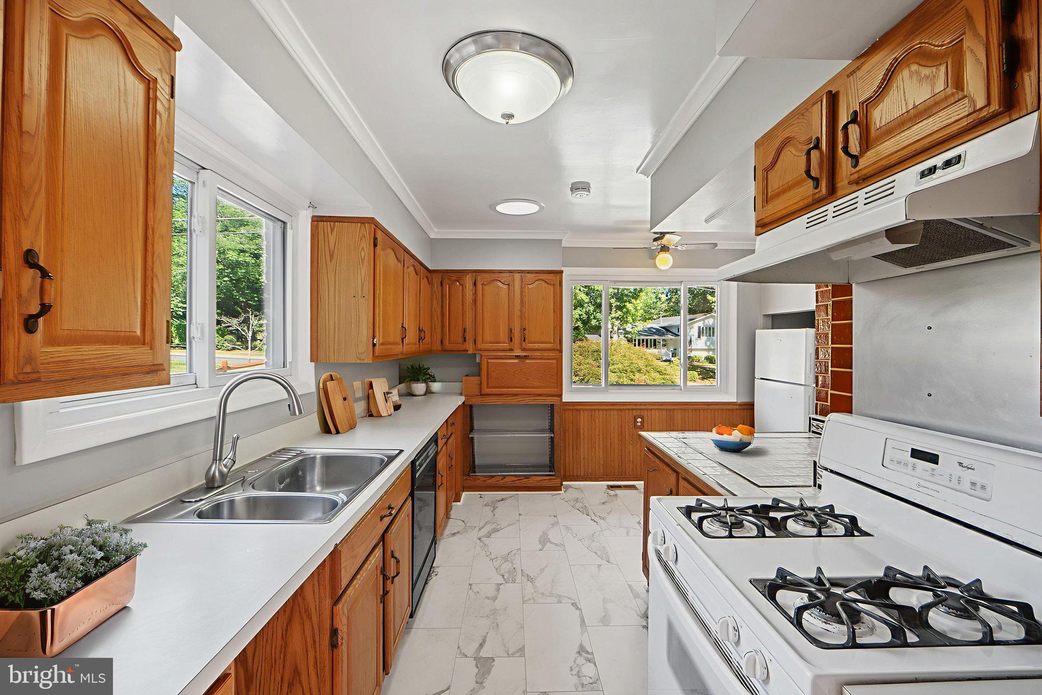 3603 Cornell Road Fairfax, VA 22030 - Photo 14 of 46