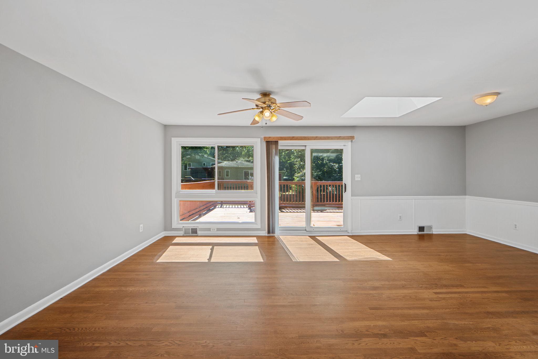 3603 Cornell Road Fairfax, VA 22030 - Photo 7 of 46 Living Room