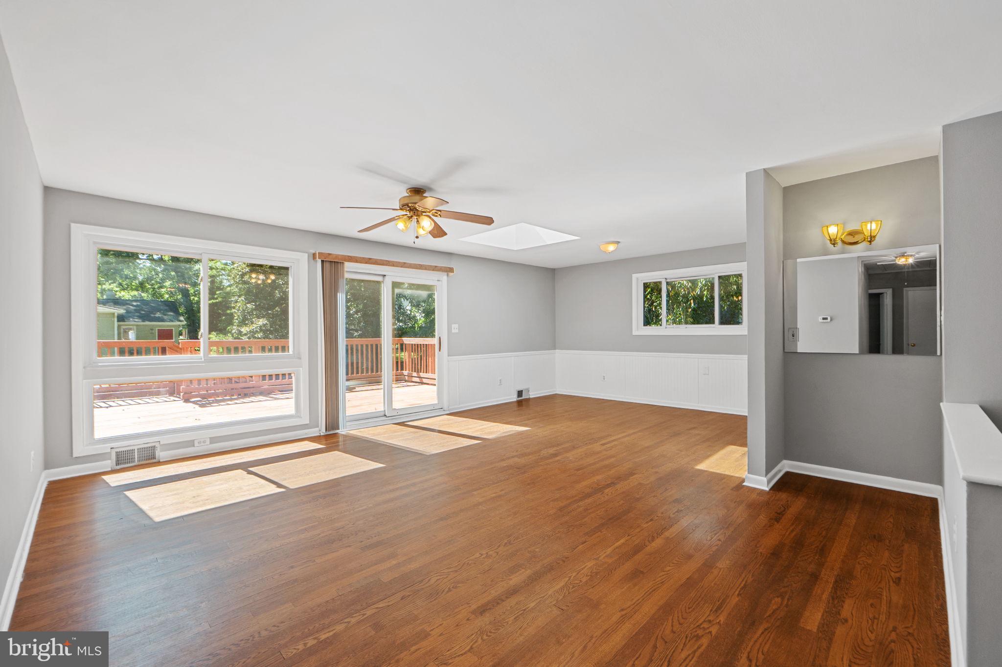3603 Cornell Road Fairfax, VA 22030 - Photo 8 of 46 Living Room