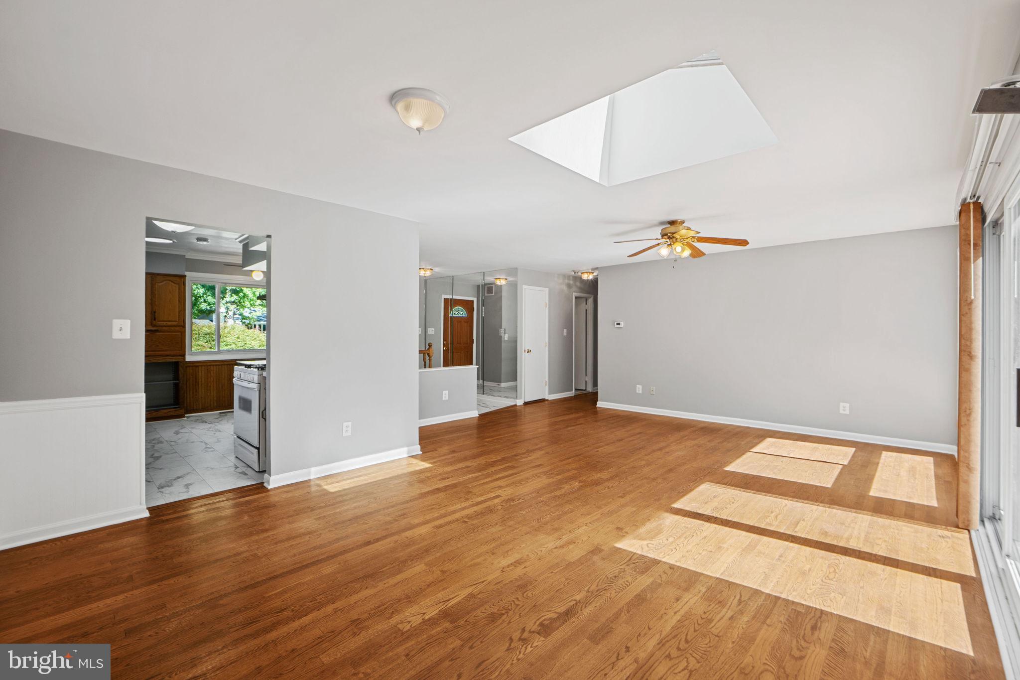 3603 Cornell Road Fairfax, VA 22030 - Photo 10 of 46 Living Room