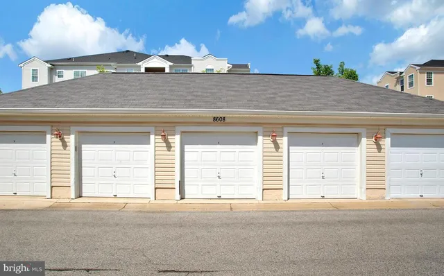 $300,000 | 8609 Wintergreen Court, Unit 308, Odenton, MD 21113