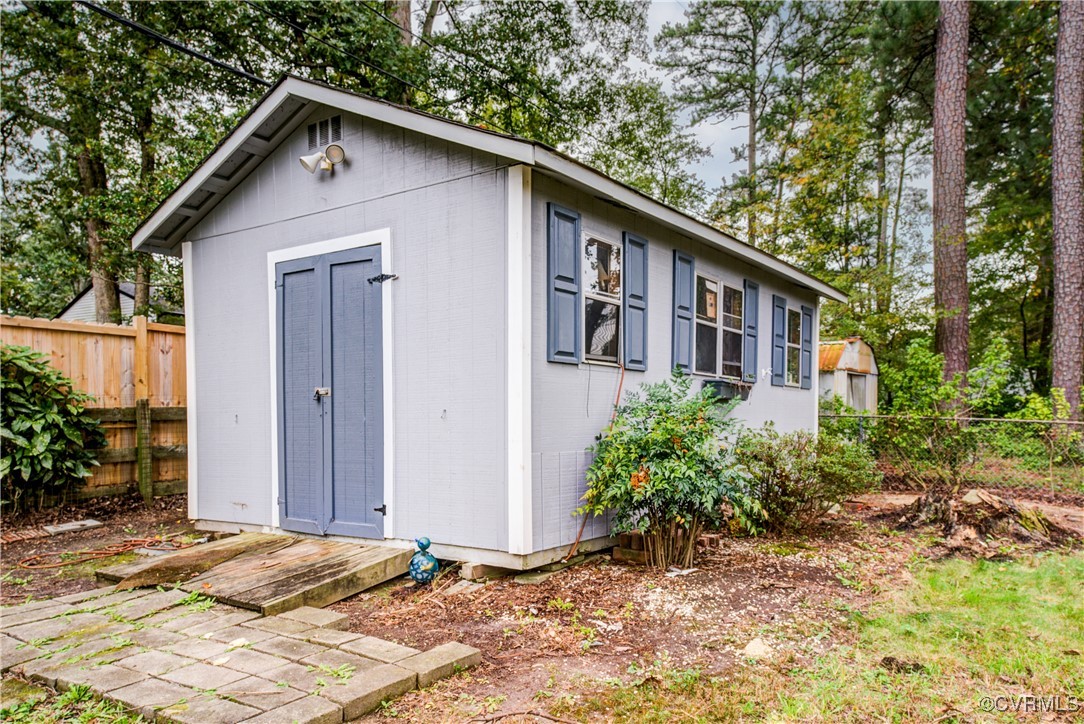 2409 Cranbrook Road Henrico, VA 23229 - Photo 24 of 25 Gallery Image 24