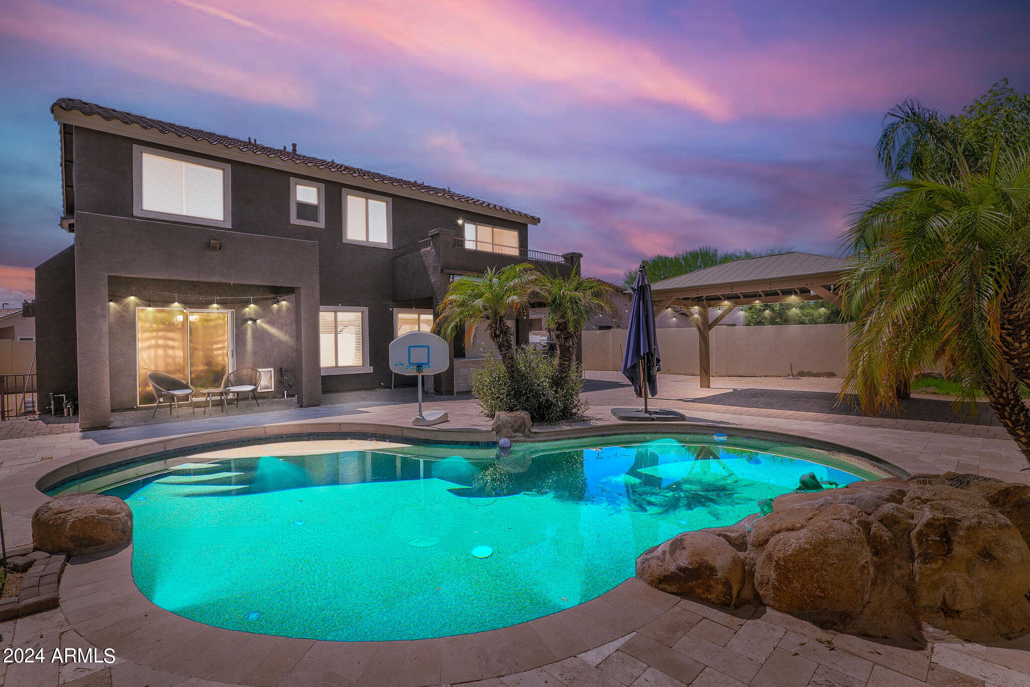 Welcome to 3298 E Bonanza Rd!