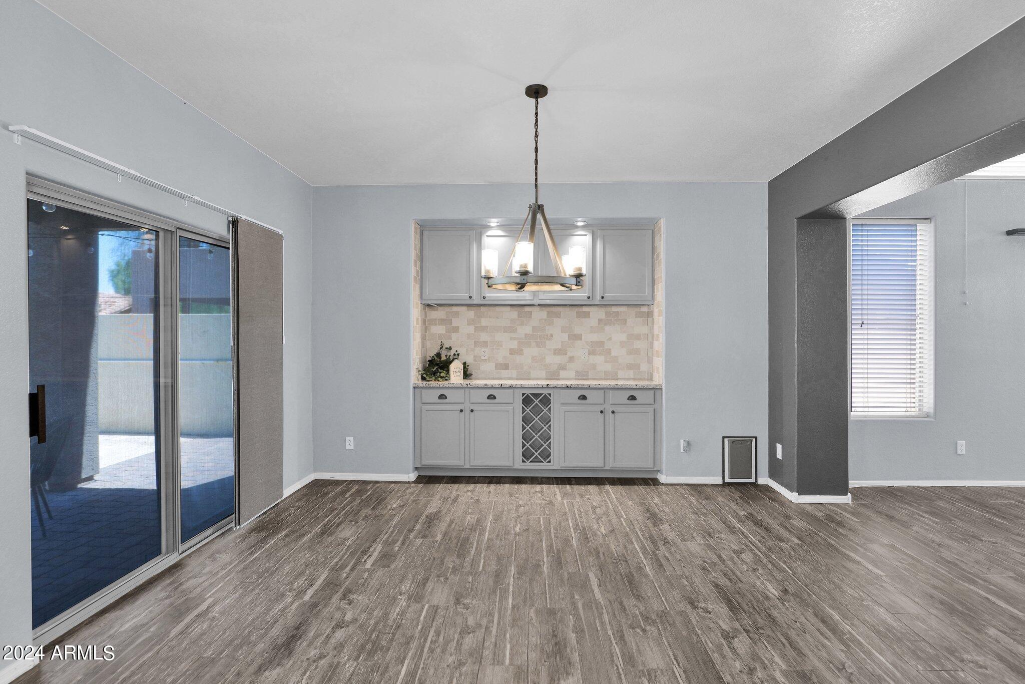 3298 East Bonanza Road Gilbert, AZ 85297 - Photo 13 of 55 3298 Bonanza - 08Dining Room