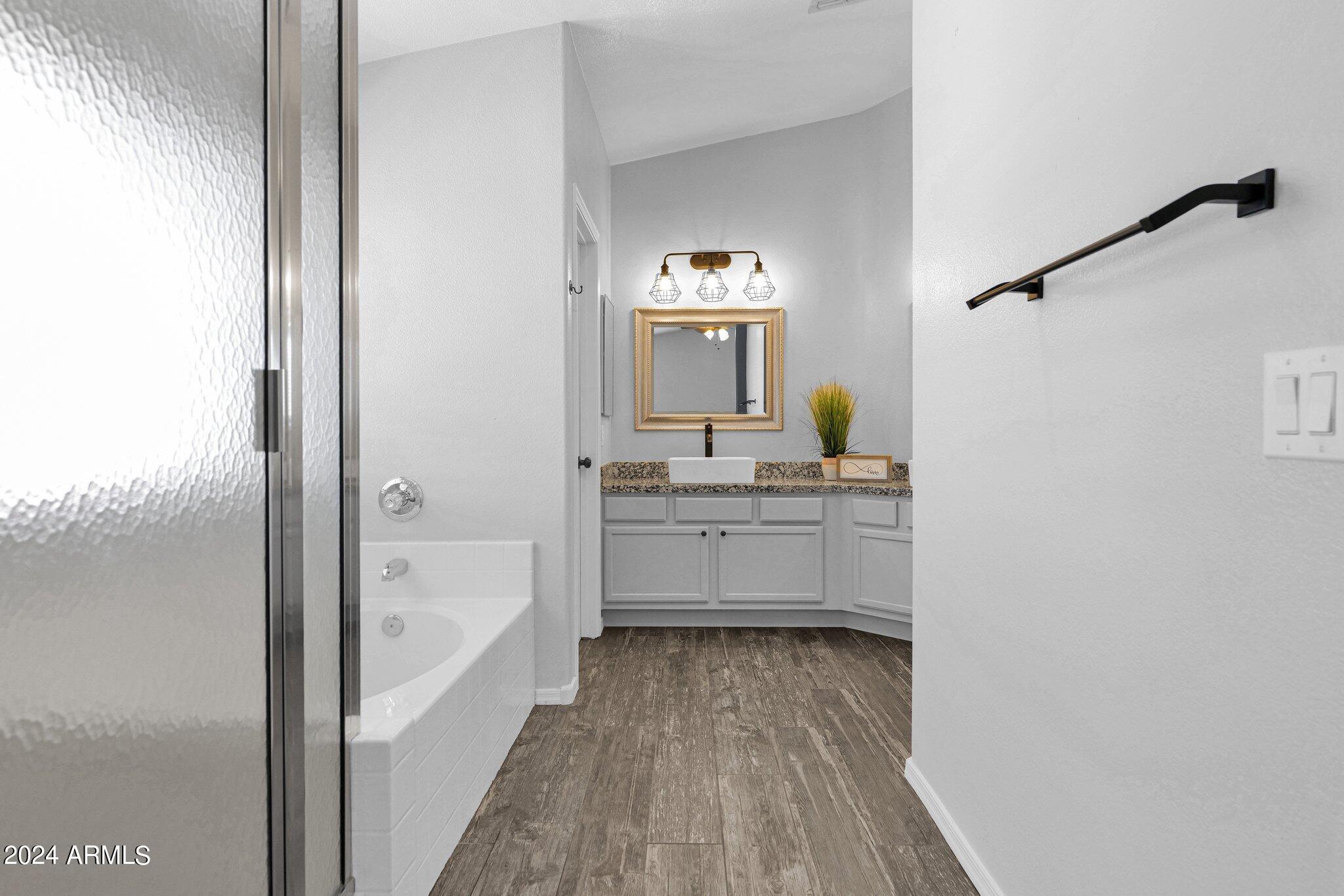 3298 East Bonanza Road Gilbert, AZ 85297 - Photo 27 of 55 3298 Bonanza - 21Primary Bathroom