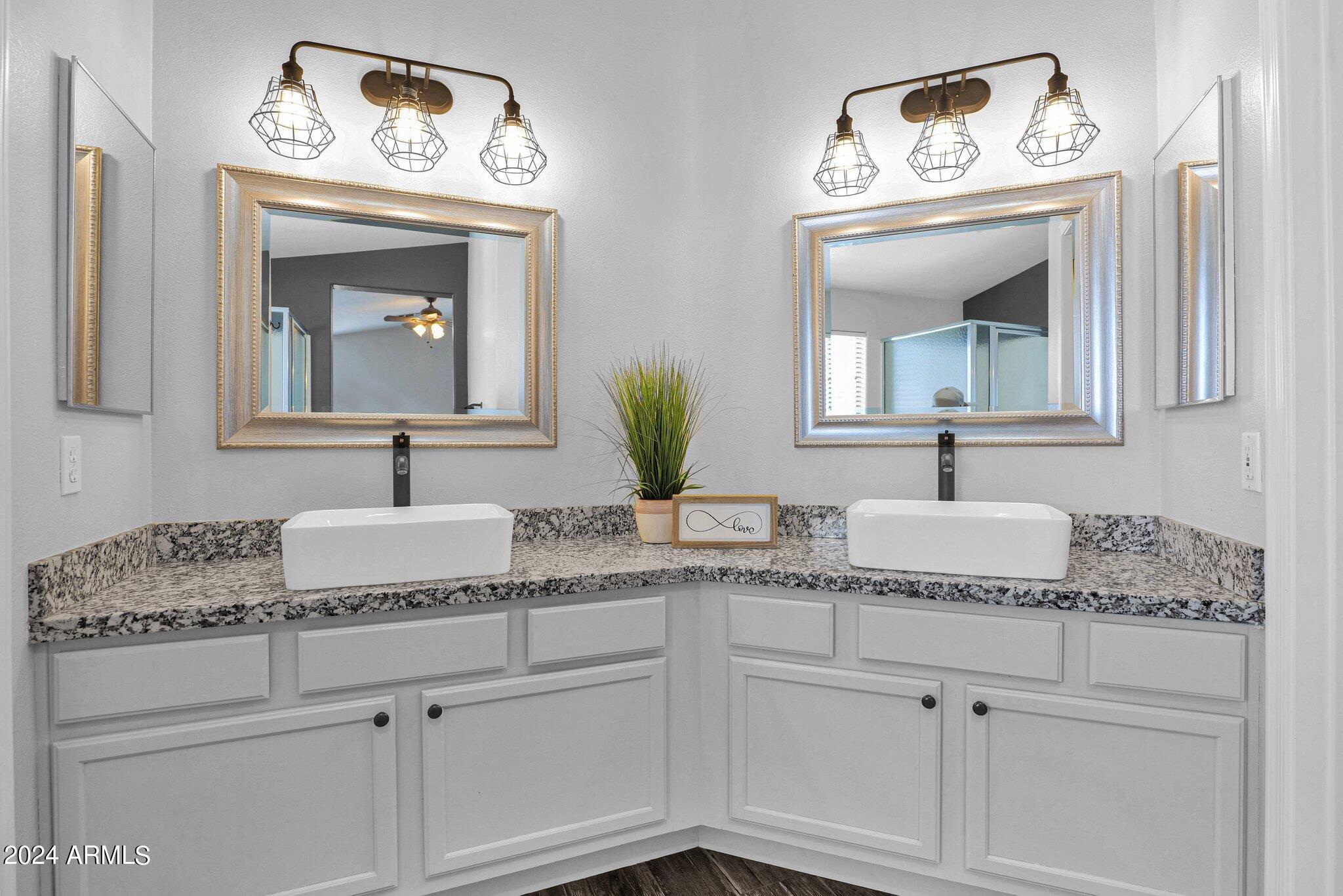3298 East Bonanza Road Gilbert, AZ 85297 - Photo 29 of 55 3298 Bonanza - 23Primary Bathroom