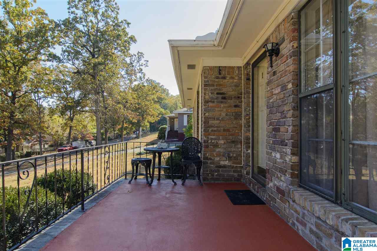 104 Hillside Road Bessemer, AL 35020 - Photo 4 of 31