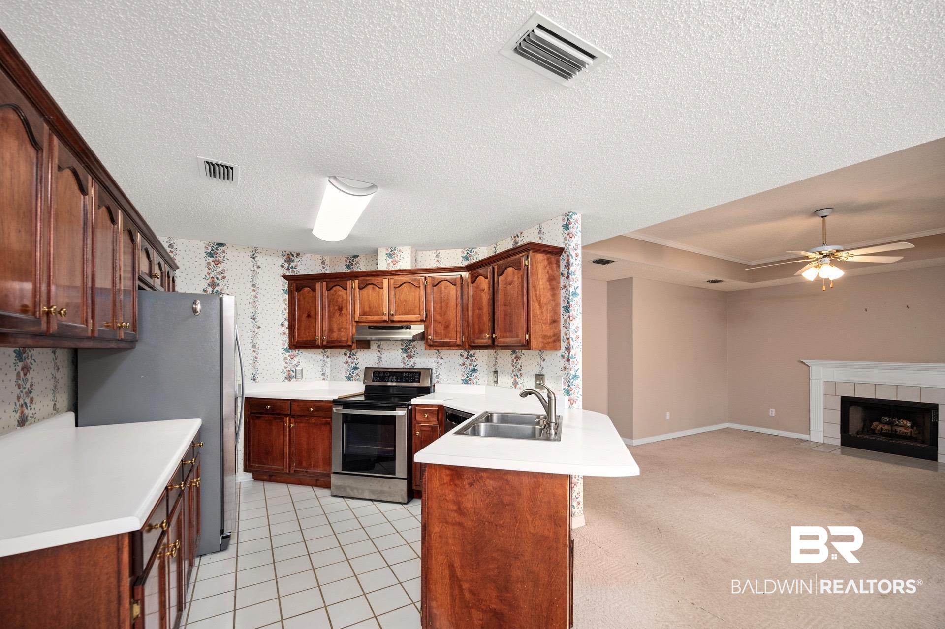 106 Cherry Circle Daphne, AL 36526 - Photo 7 of 22