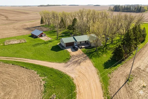 $498,500 | 1110 110th Avenue, Lake Wilson, MN 56151