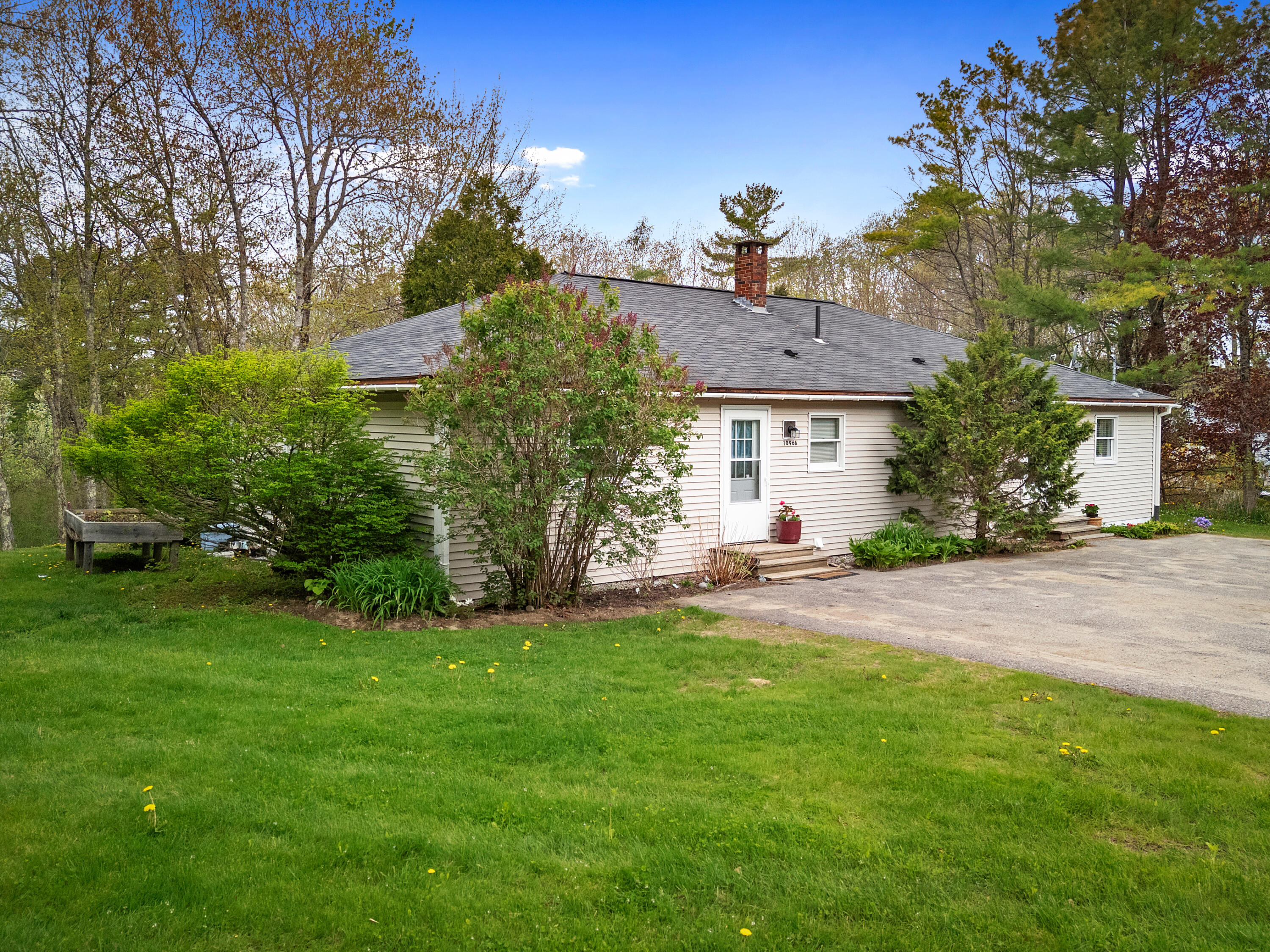 1096 Middle Road Warren, ME 04864 - Photo 10 of 34 DJI_20260518104129_0115_D