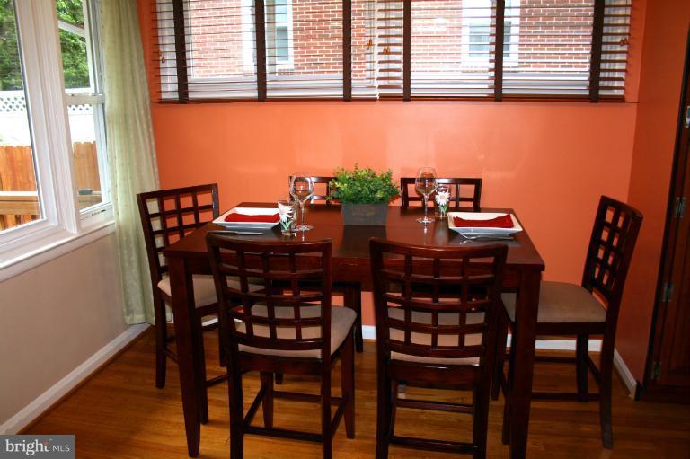 532 Brook Road Towson, MD 21286 - Photo 6 of 18 Dining Room