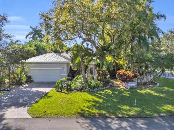 $10,900 | 5794 Southwest 76th Terrace, South Miami, FL 33143