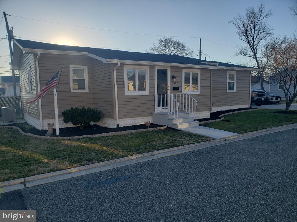 326 Lafayette Road Carneys Point, NJ 08069 - Photo 2 of 27