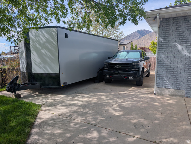 897 East 1200 North Mapleton, UT 84664 - Photo 25 of 54 Large parking area next to the garage