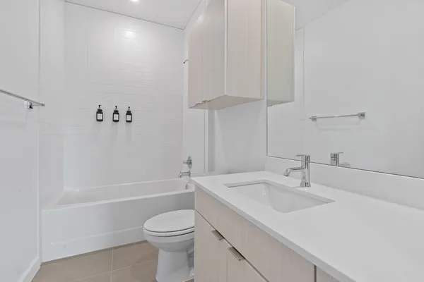 $1,945 | 4802 South Congress Avenue, Unit 124, Austin, TX 78745