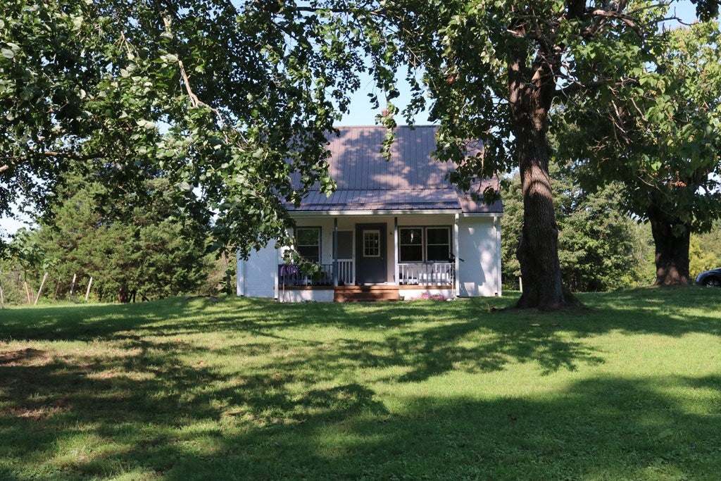 268 Lindsay Road Pamplin, VA 23958 - Photo 2 of 19 Gallery Image 2