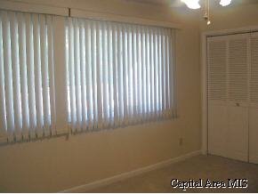 30 Country Place Springfield, IL 62703 - Photo 6 of 9