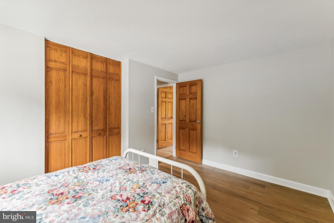 141 Magnolia Road Sterling, VA 20164 - Photo 17 of 43 Gallery Image 17