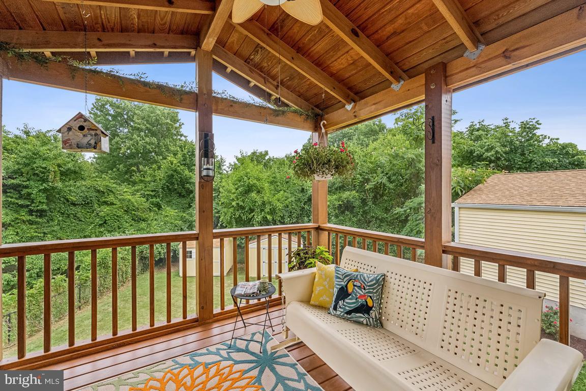 141 Magnolia Road Sterling, VA 20164 - Photo 33 of 43 Gallery Image 33