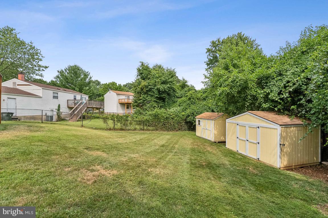 141 Magnolia Road Sterling, VA 20164 - Photo 39 of 43 Gallery Image 39