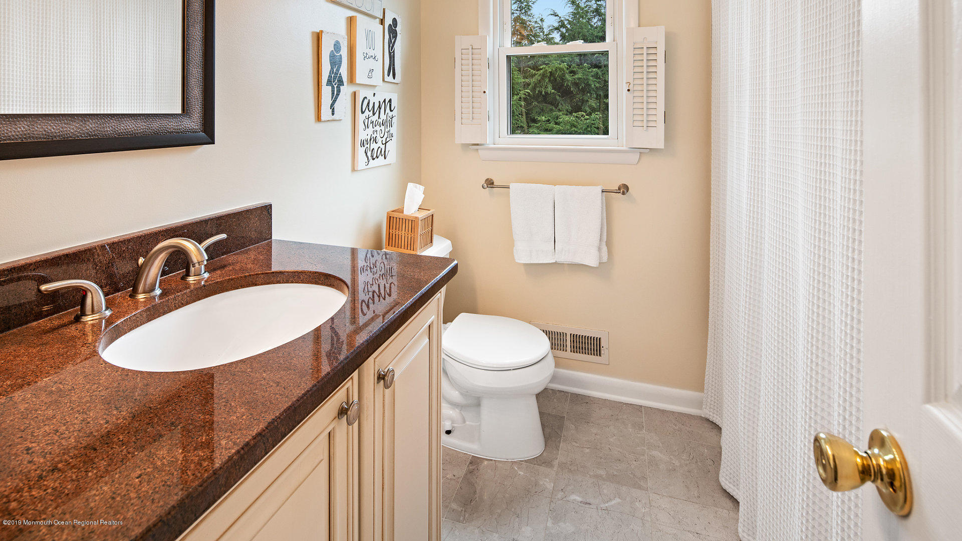 9 Robin Road Holmdel, NJ 07733 - Photo 18 of 29 1920x1080-virtual-tour-68754-photo-15659