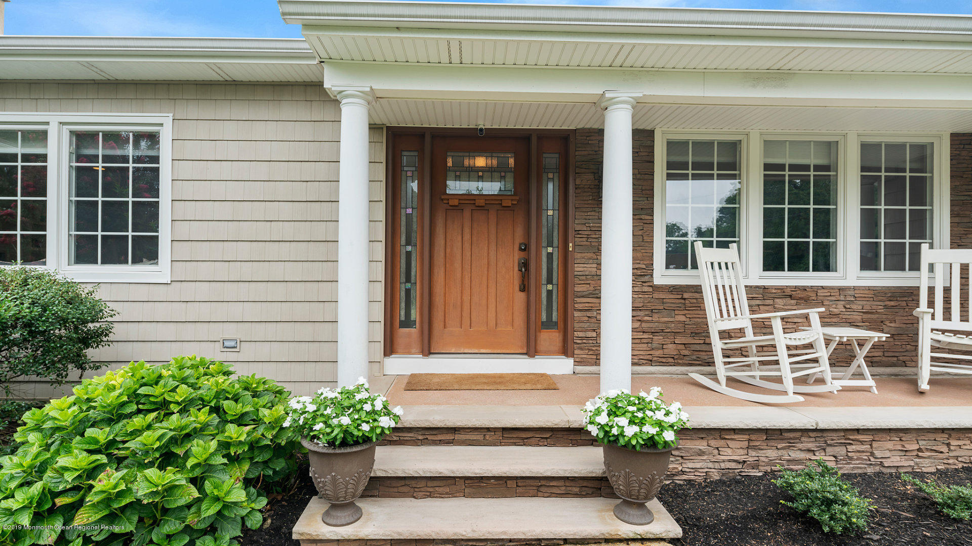 9 Robin Road Holmdel, NJ 07733 - Photo 3 of 29 1920x1080-virtual-tour-68754-photo-15659